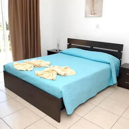 Diamond Villa Klorakas